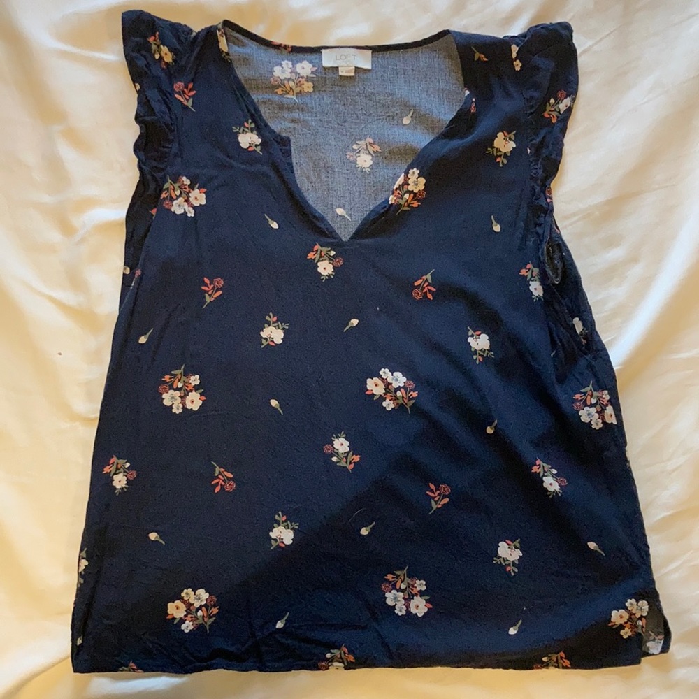 Flutter sleeve dress shirt